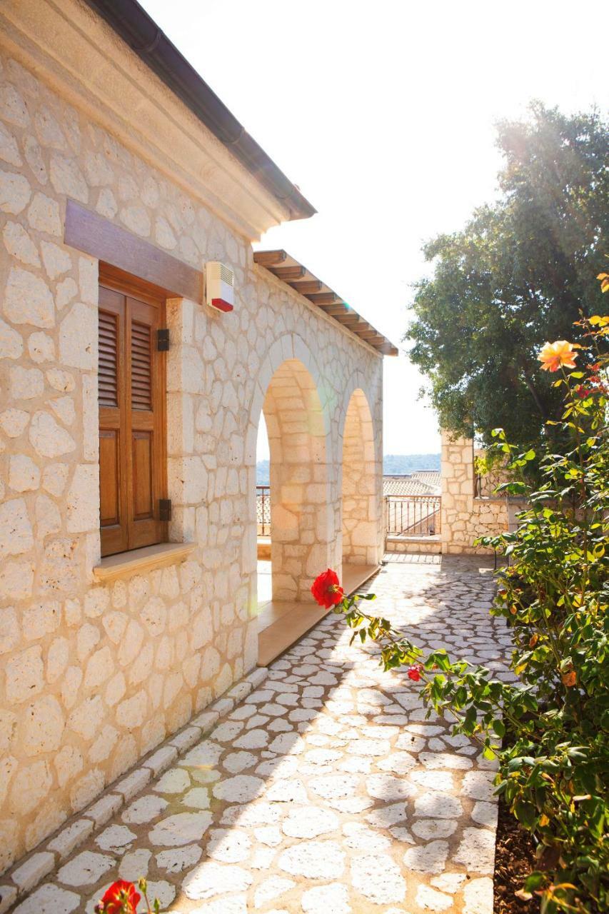 Villa Rubini Apolpaina Luaran gambar
